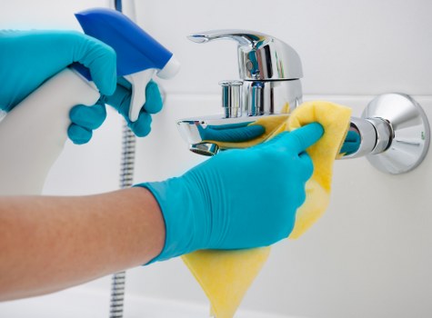Step-by-step mattress cleaning process in a Goodmayes home setting
